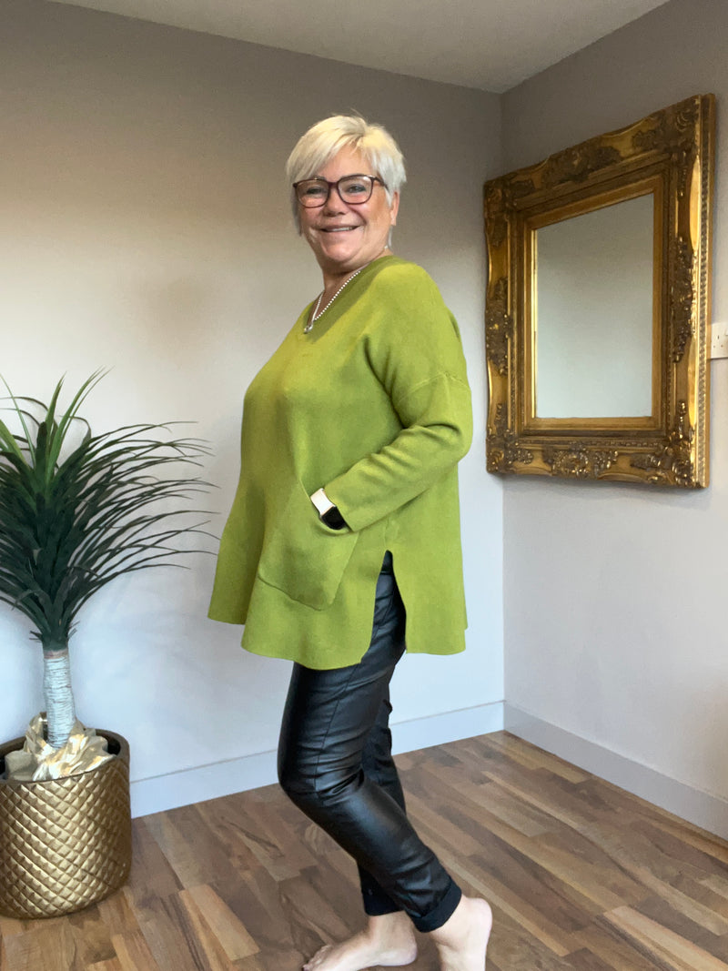 Luxury Knitted V Neck Pocket Top