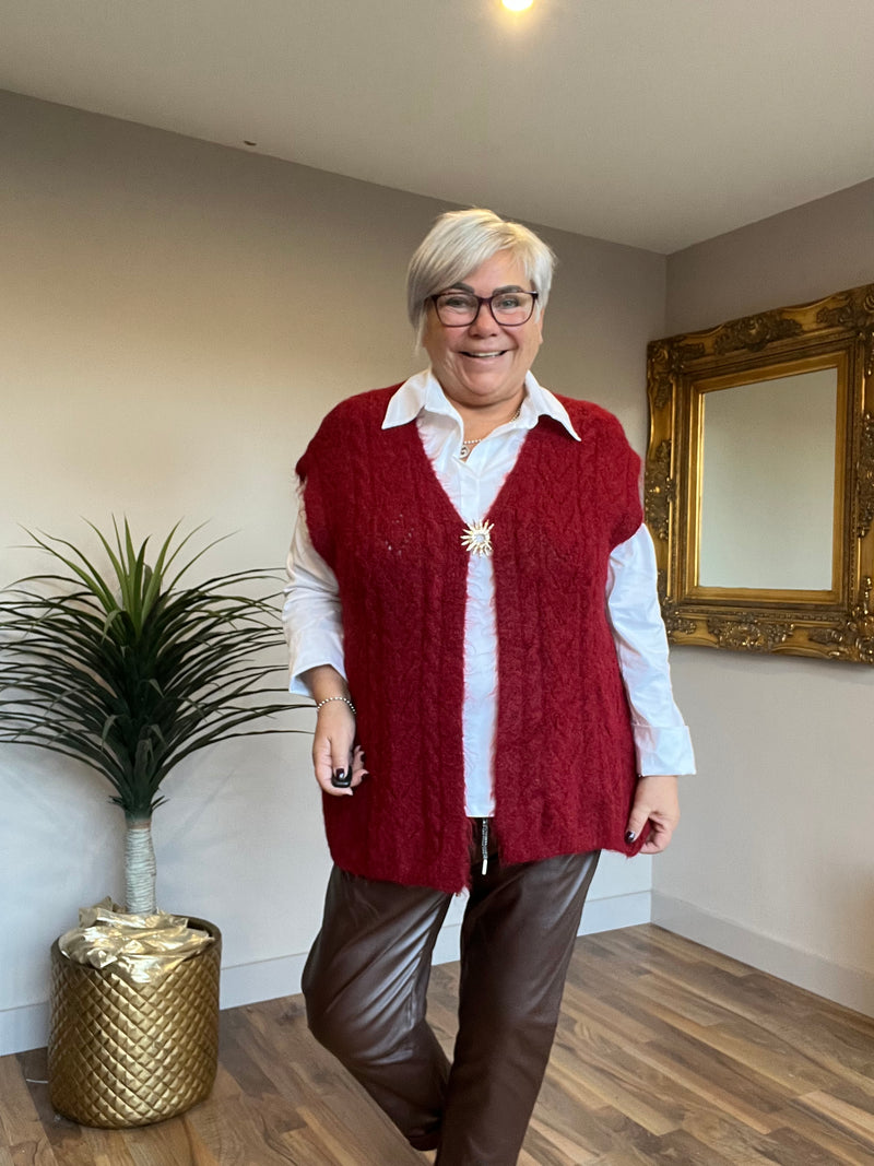 Skylar Brooch lightweight knit waistcoat