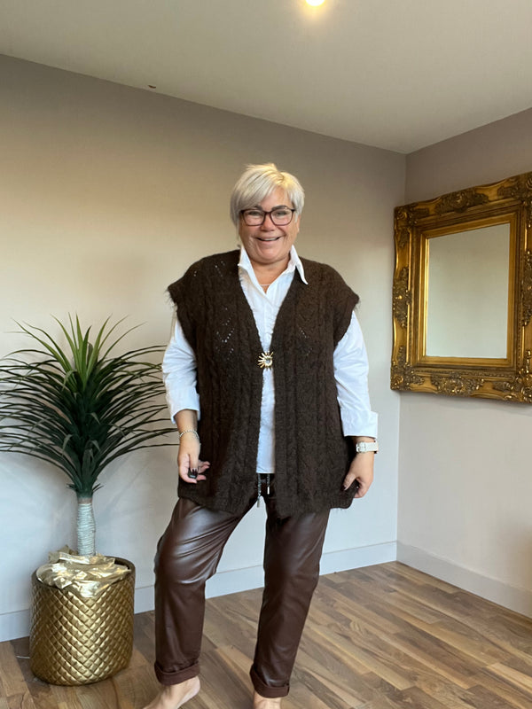 Skylar Brooch lightweight knit waistcoat
