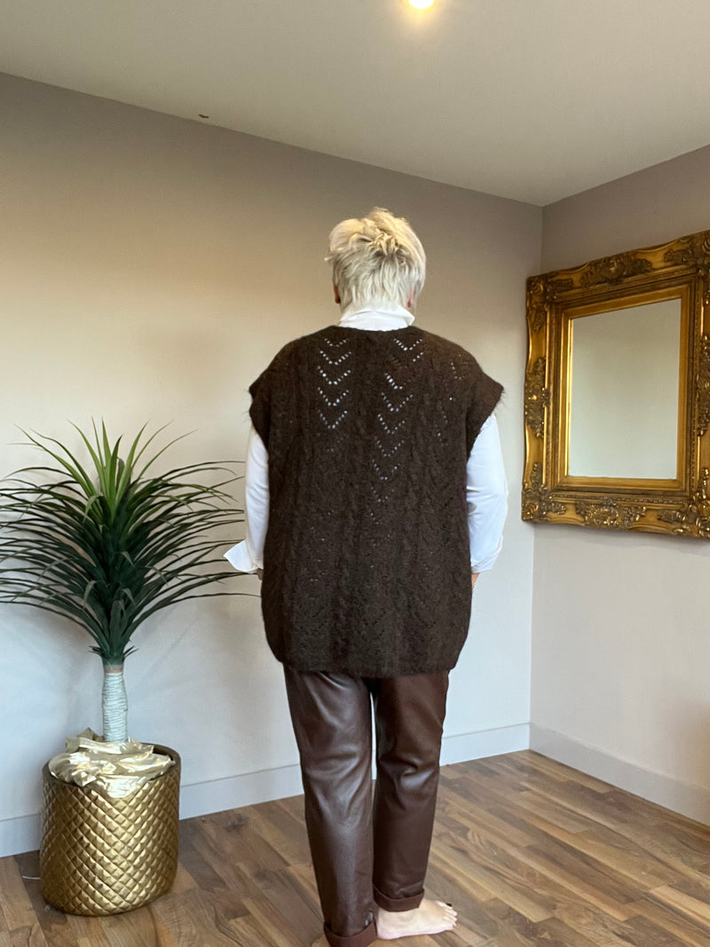 Skylar Brooch lightweight knit waistcoat
