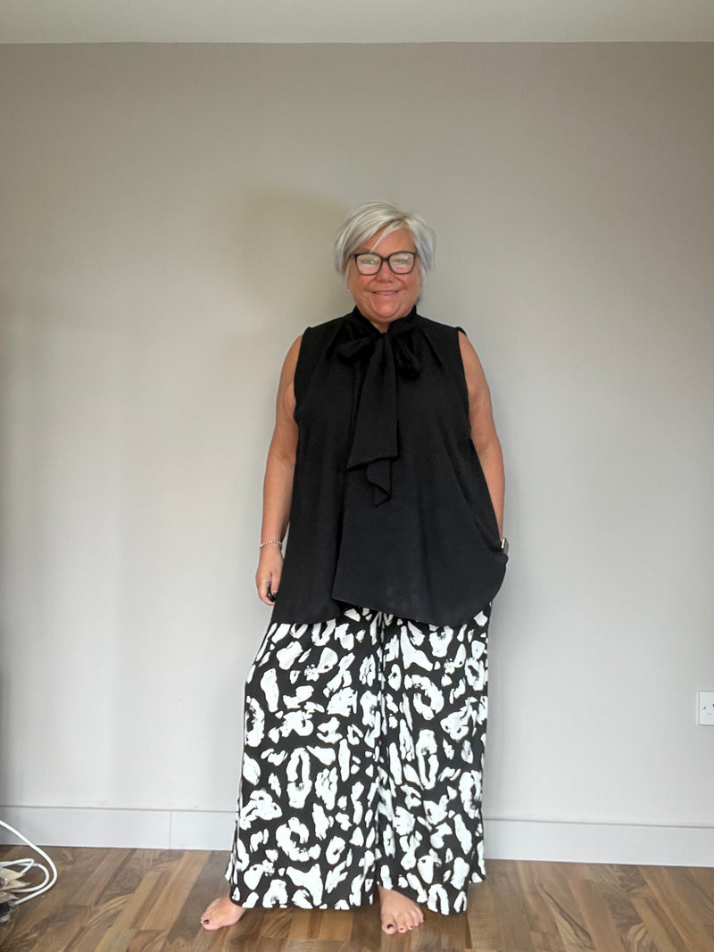 Black and White Animal Print Palazzo Pants