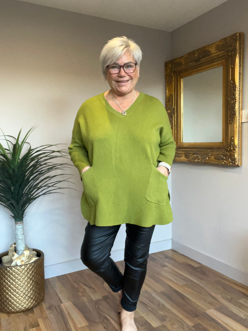 Luxury Knitted V Neck Pocket Top