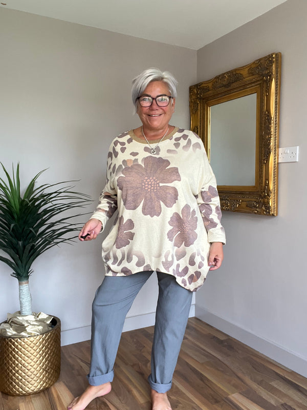 Lightweight Knit Floral Top